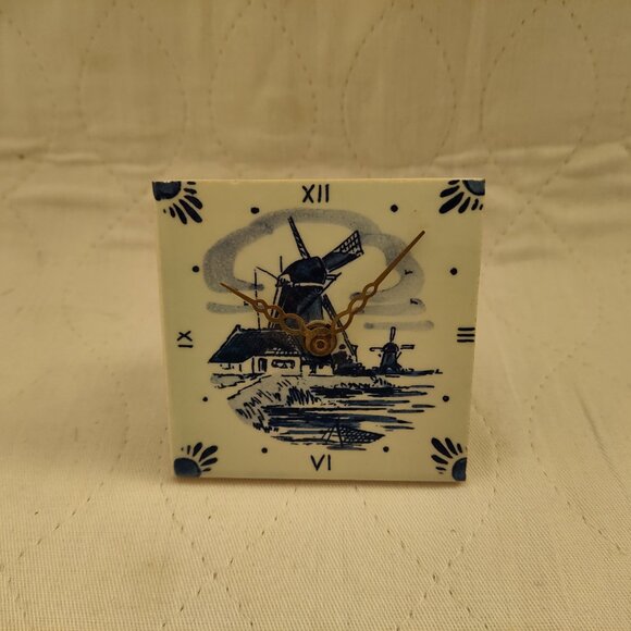 Vintage Clock Porcelain Wall Plate Dutch Scene Tile - Picture 2 of 4